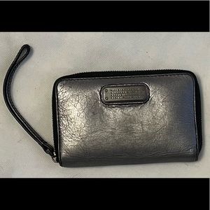 Marc by Marc Jacobs Classic Q Wingman Wristlet Wallet